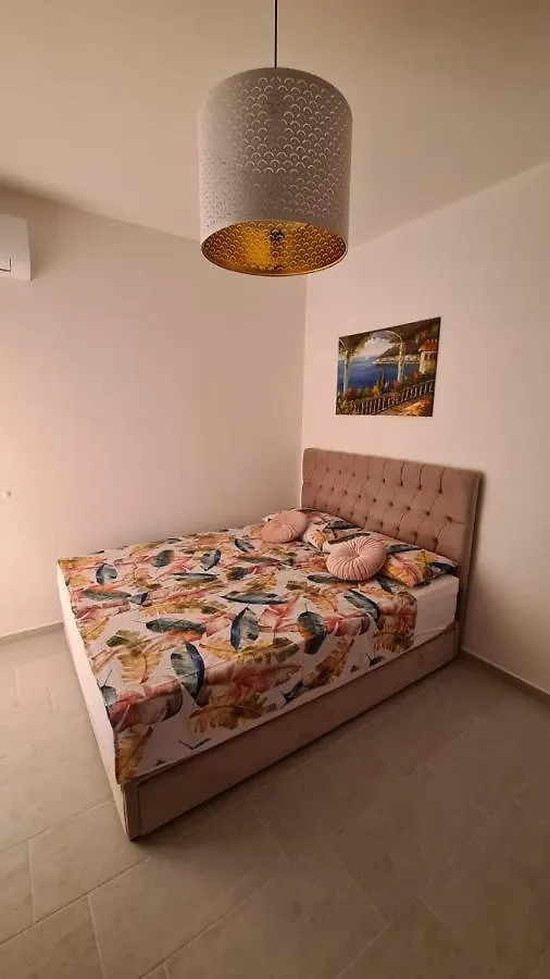Luxury Sea View Apartments Sarande